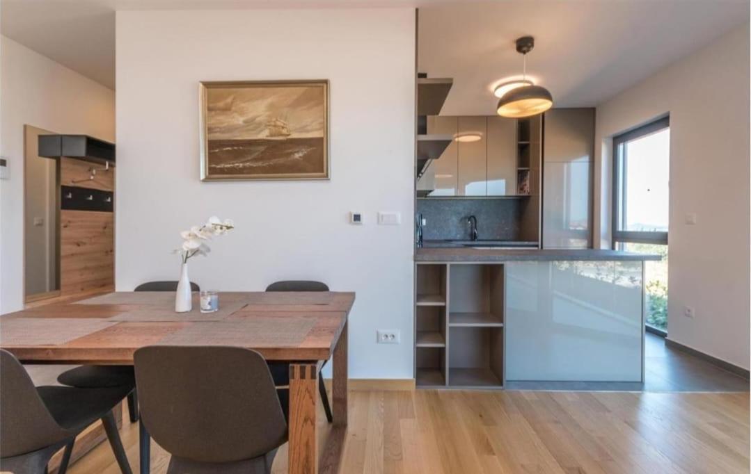 Dvj Apartments 3 Свети-Филип-и-Яков Экстерьер фото