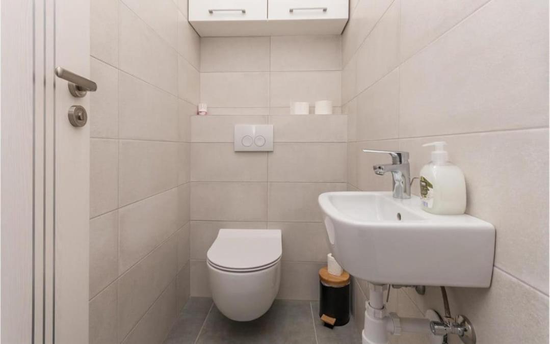 Dvj Apartments 3 Свети-Филип-и-Яков Экстерьер фото